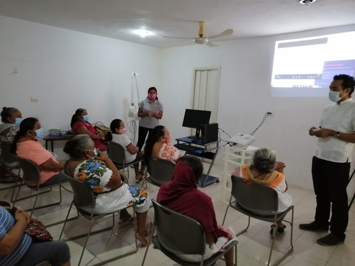 La comunidad tomó un curso sobre el día el cuidado que pueden tener los adultos a cierta edad.
